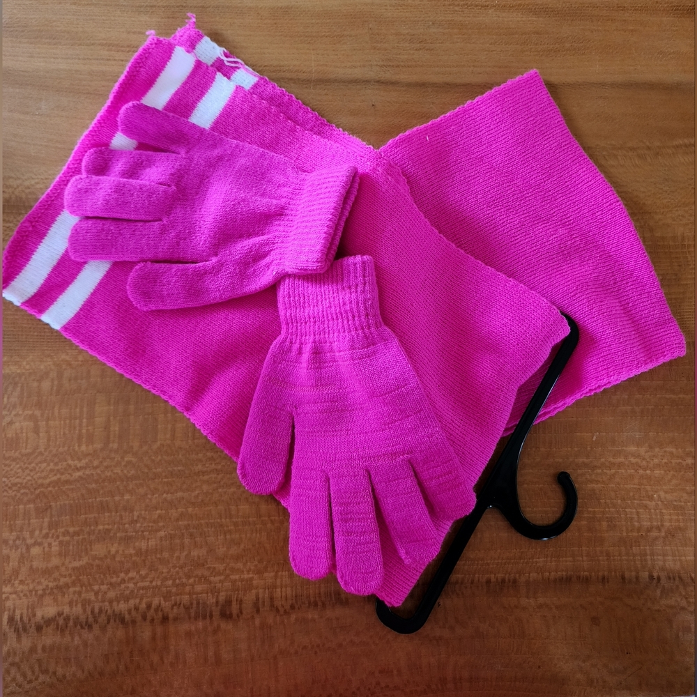 Kids Pink Glove and Scarf Set